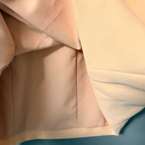 NWT Atoir Goldie Mini Dress in Peach with Statement Ivory Buttons. Size US 4. - Picture 10 of 12